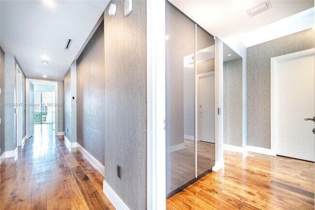 Building Photo - 3250 NE 188th St
