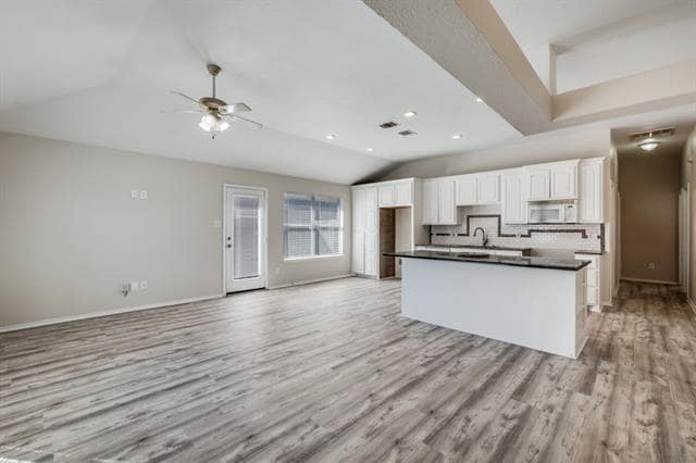 Building Photo - 10429 Aransas Dr