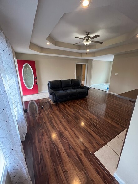 Building Photo - 782 Fire Break Dr