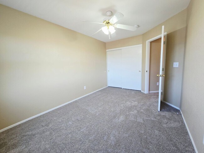 Building Photo - ACCEPTS SECTION 8 - BEAUTIFUL MUST SEE 3BD/2BA IN SOUTHWEST