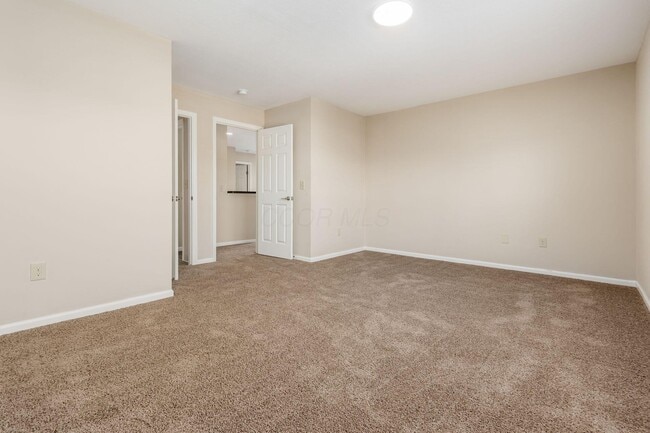 Building Photo - 5755 Laurel Pine Ln