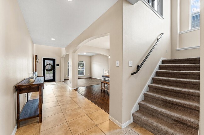 Building Photo - 406 Oak Stream Dr