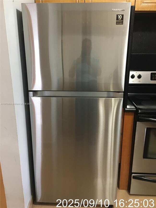 Building Photo - 5825 W 25th Ct