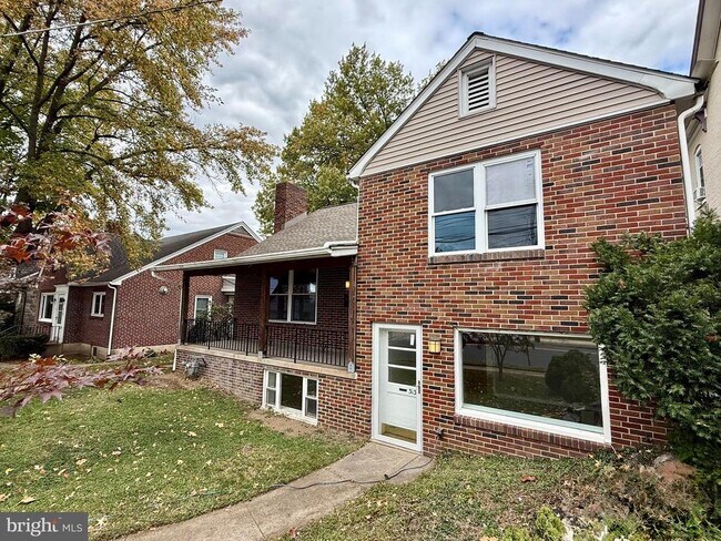 Building Photo - 313 W Lancaster Ave