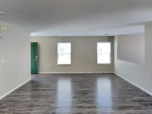 Building Photo - 9804 Grand Fir Ct