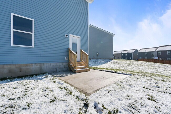 Building Photo - 117 Lambert Fld