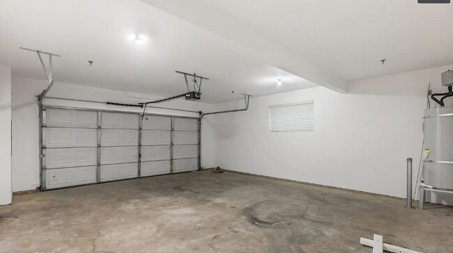 Building Photo - Rent: $2600 - 2 bed Condo