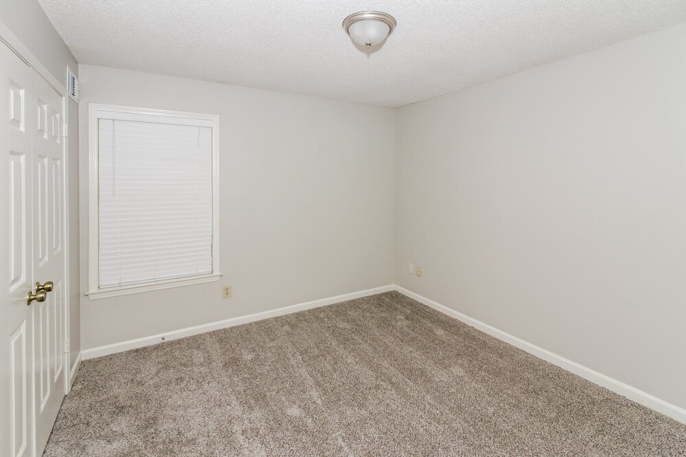 Building Photo - 4580 Blandford Dr