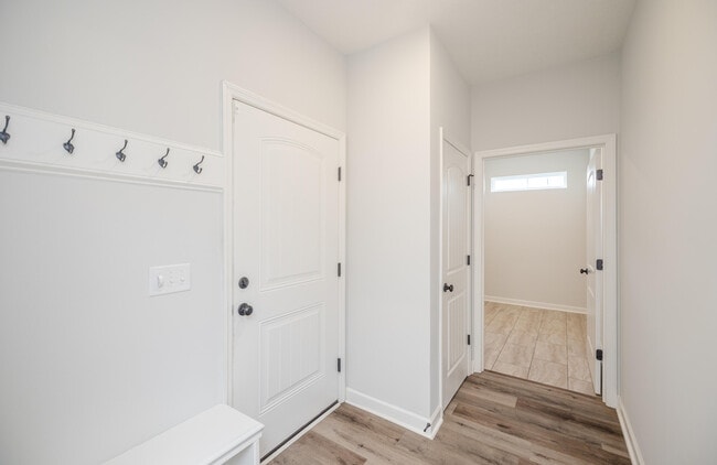 Building Photo - 5270 Copse Dr