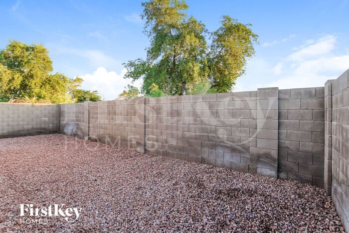 Building Photo - 3025 W Salter Dr