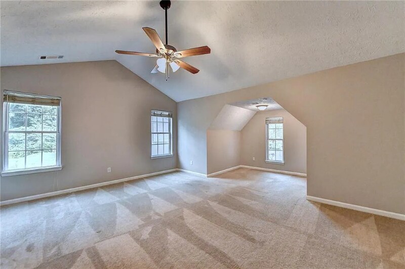 Building Photo - 1227 Yellow River Dr