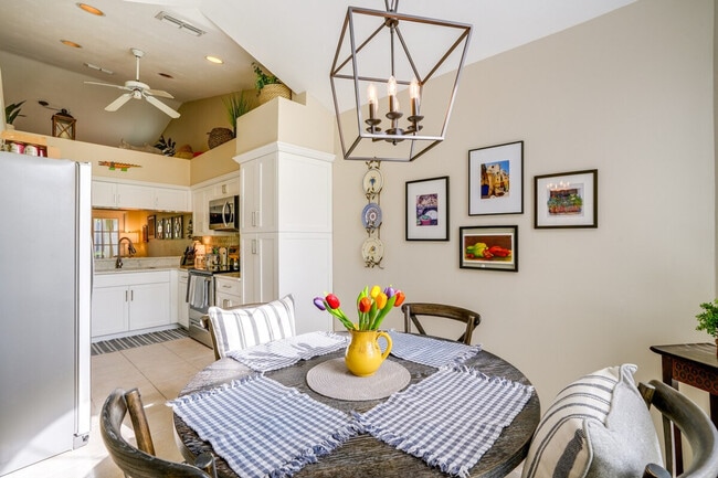 Building Photo - 16168 Kelly Woods Dr