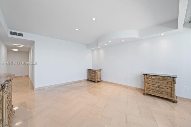 Building Photo - 9601 Collins Ave