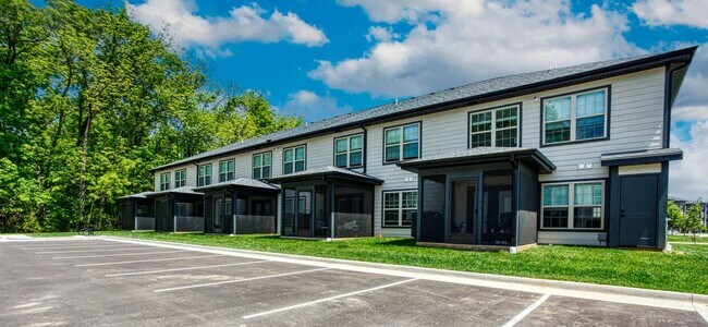 Building Photo - The Woods Townhomes