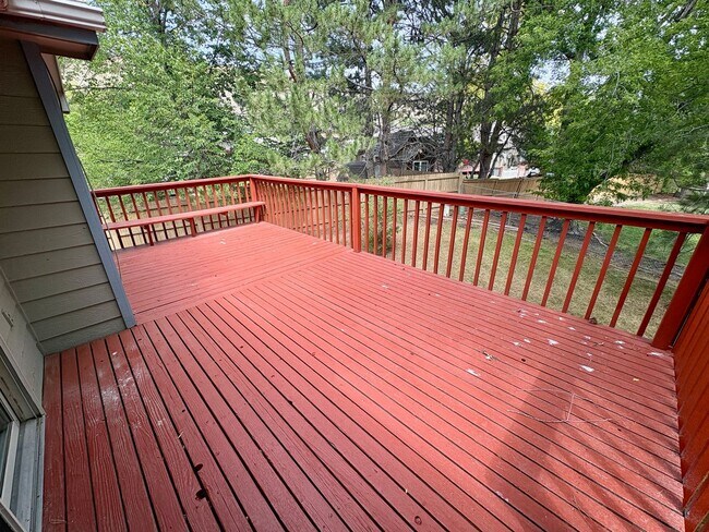 Building Photo - 2905 High Park Dr