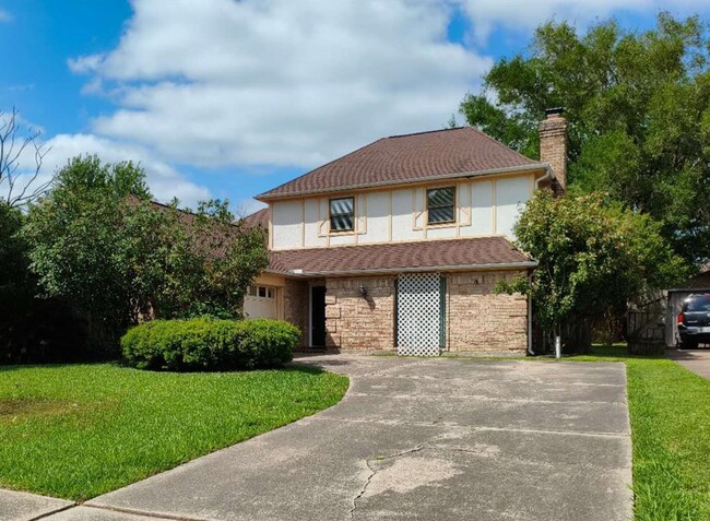 Building Photo - 15526 Rio Plaza Dr
