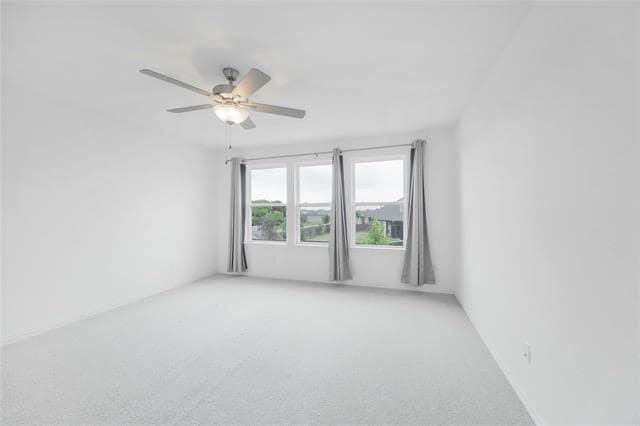 Building Photo - 345 Willowmore Dr