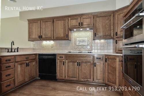 Building Photo - 11956 Farley-