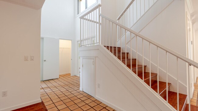 Building Photo - 3069 NW 27th Terrace