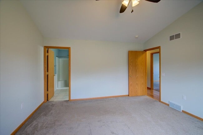Building Photo - 2644 Mica Rd