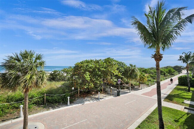 Building Photo - 5701 Collins Ave