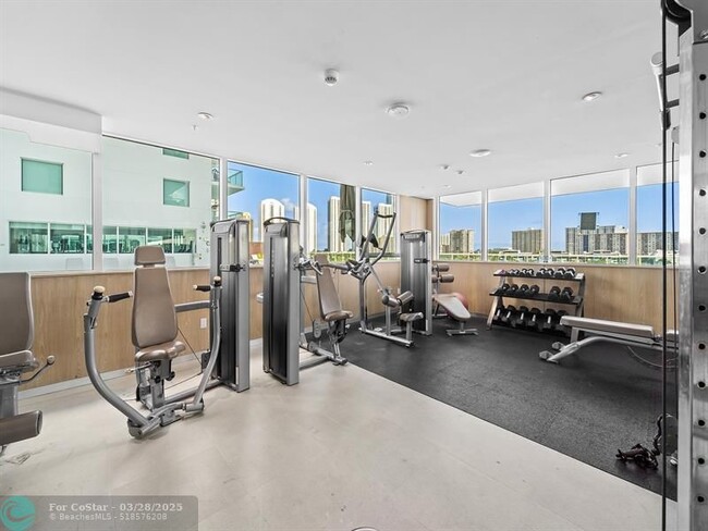 Building Photo - 400 Sunny Isles Blvd