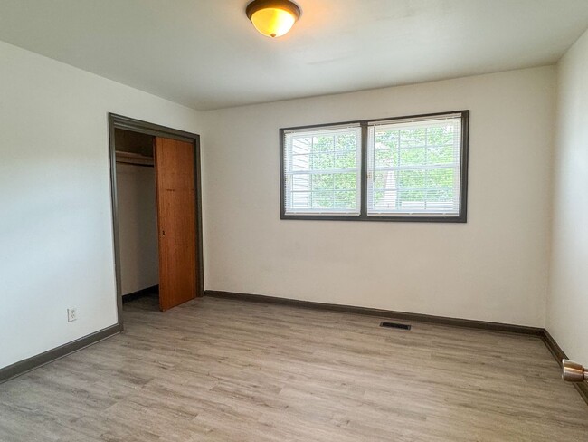 Building Photo - 1307 Tabb Ave