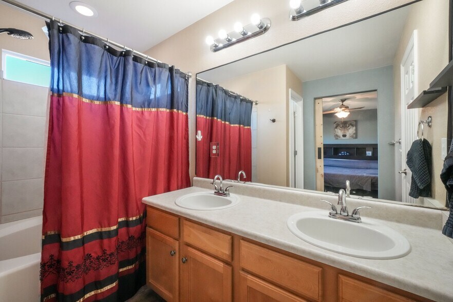 Building Photo - 6710 Camino Del Rey