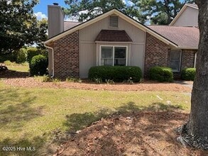 Building Photo - 1827 Quail Ridge Rd