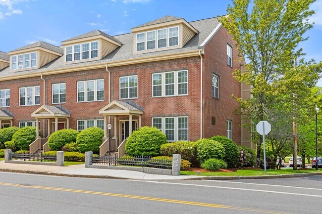 Building Photo - 2 Powder Mill Square