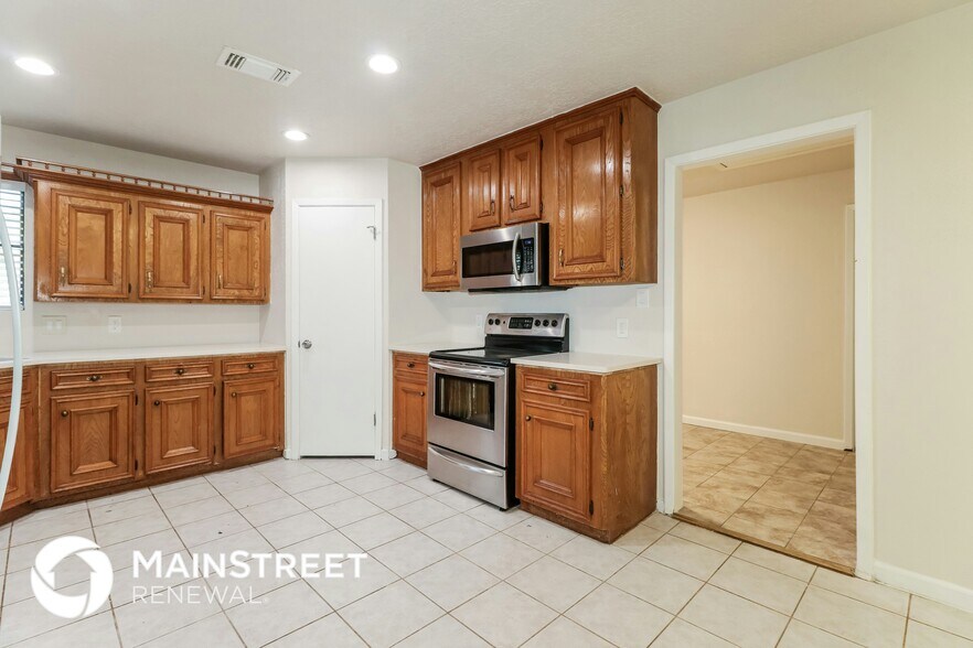 Building Photo - 2127 Round Wind Trail