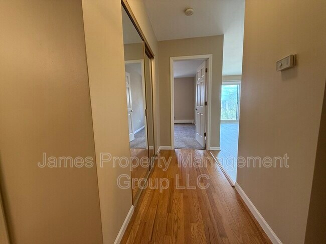 Building Photo - 8923 Knight Ave