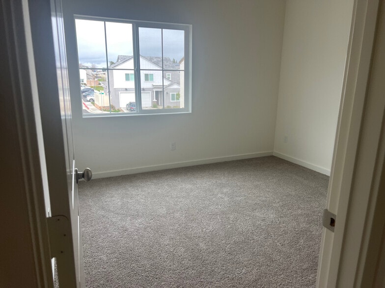 Building Photo - 12357 Van Gogh Pl