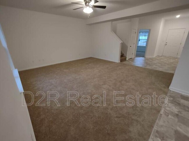 Building Photo - 1199 Saticoy Ct