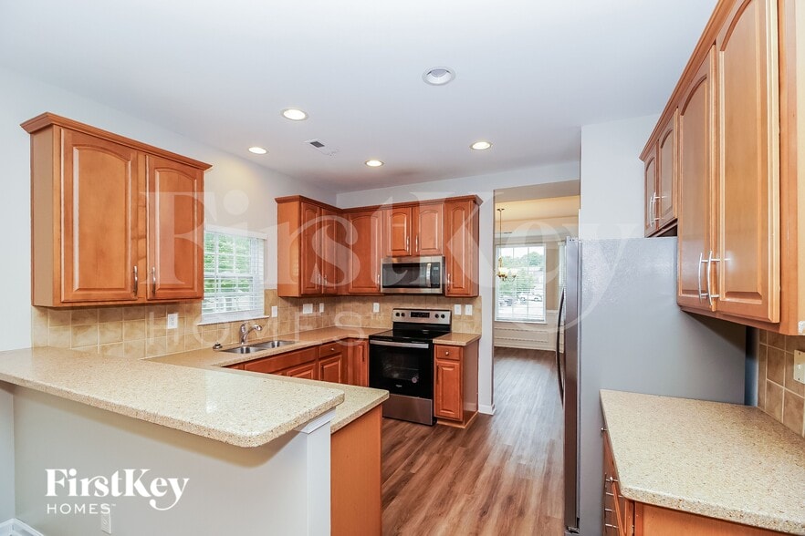 Building Photo - 13510 Delstone Dr