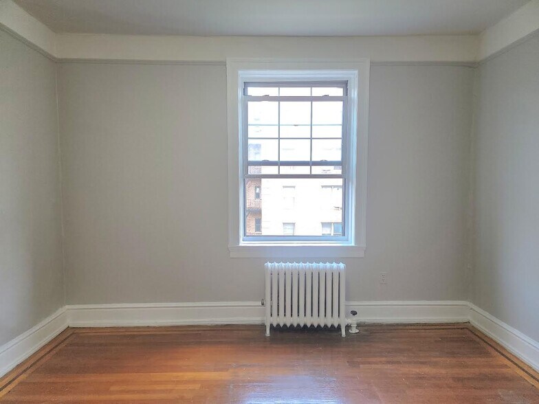 Building Photo - 37-36 86th Street