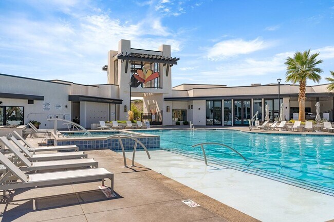 Building Photo - 5801 S Garnet Dr