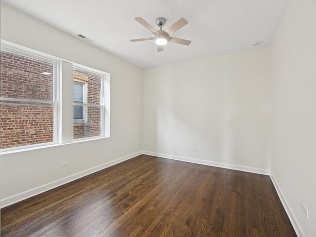 Building Photo - 5547 W Jackson Blvd