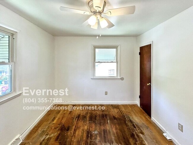 Building Photo - 1804 Trenton St