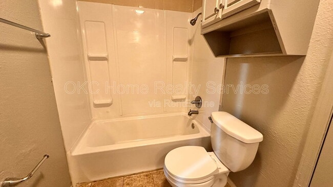Building Photo - 6715 Lyrewood Ln