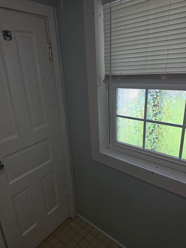 Building Photo - 2 bedroom unit in Berrien Springs
