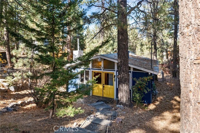Building Photo - 1141 W Alta Vista Ave