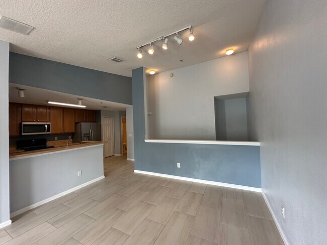 Building Photo - 9411 Osprey Branch Trail