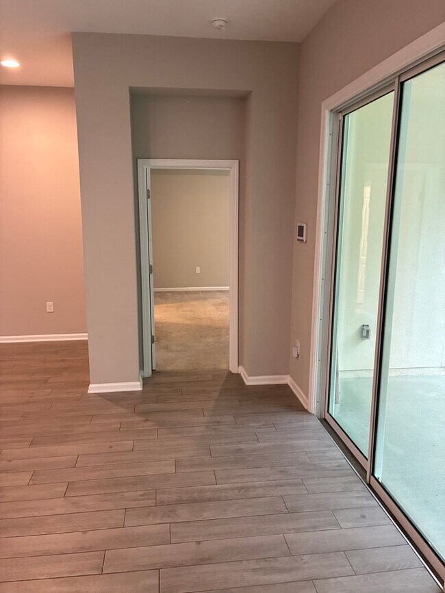Building Photo - 107 Holm Pl