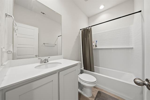 Building Photo - 3211 Bedstraw Ln