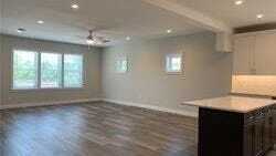 Building Photo - 840 Montauk Hwy