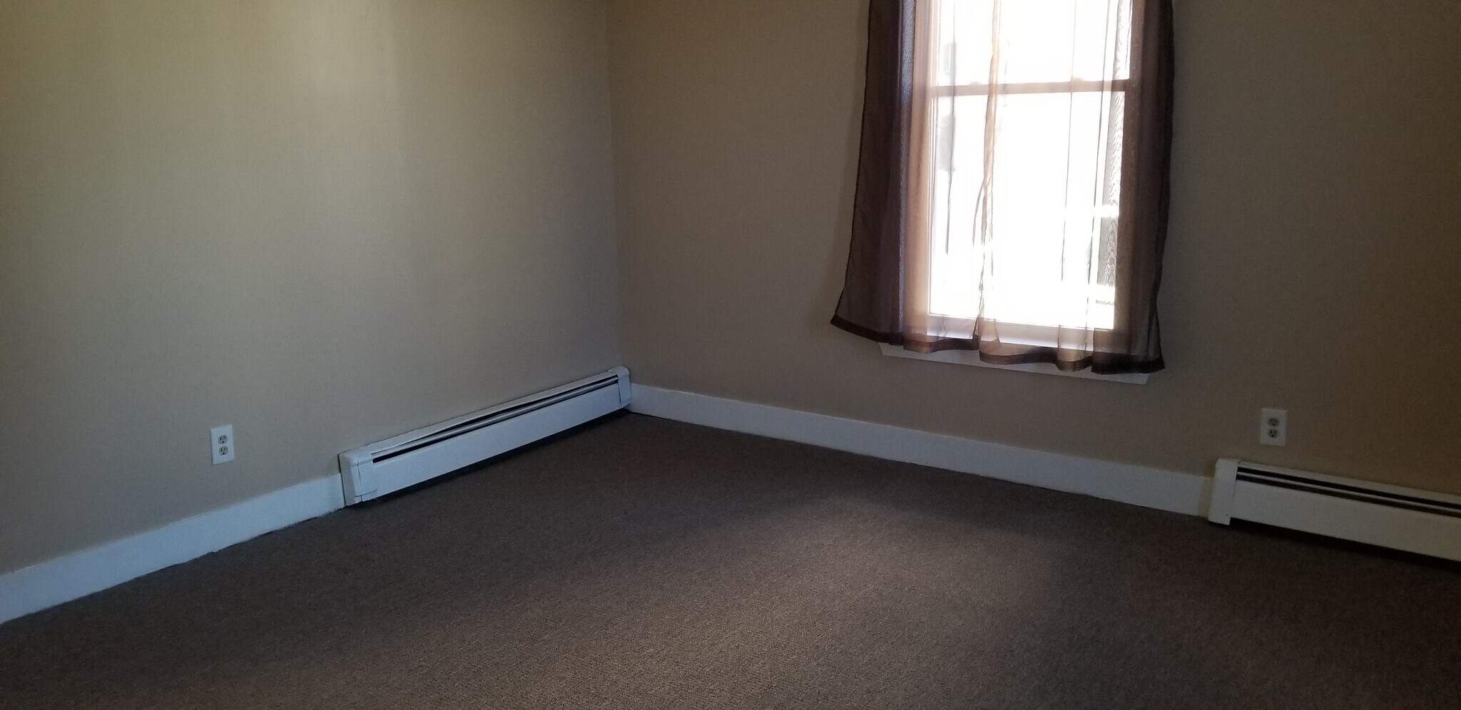 Bedroom - 338 Pawtucket St