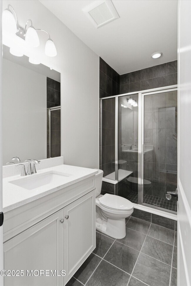 Building Photo - 4 Barton Ave