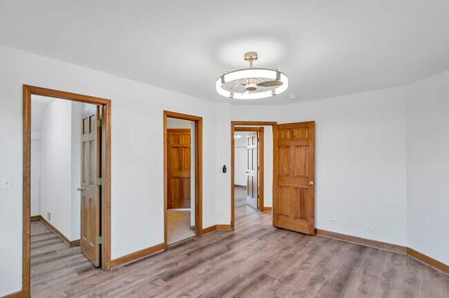 Building Photo - 4N550 School Rd