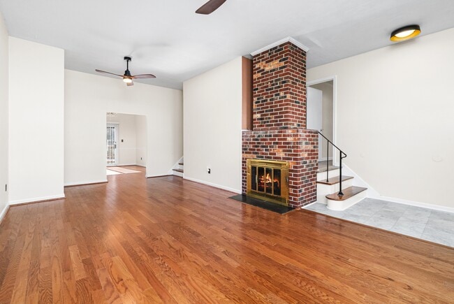 Building Photo - 38 Sacramento Dr